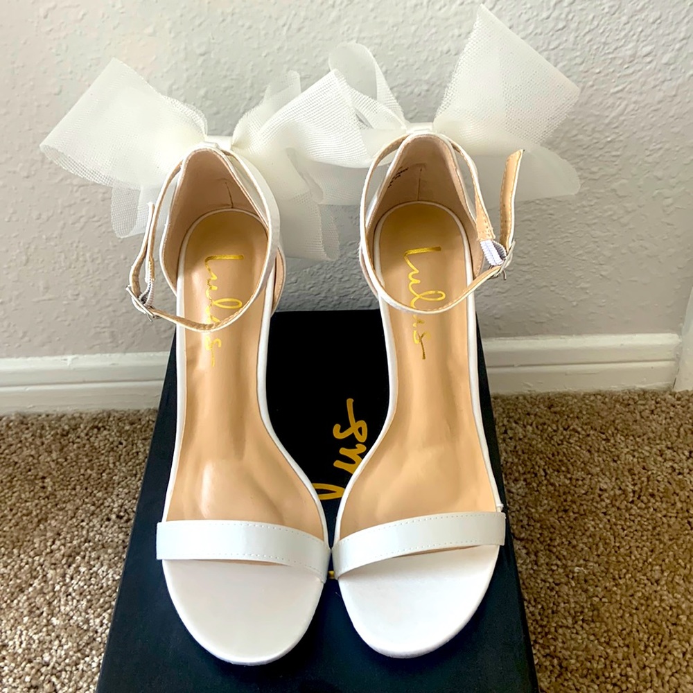 Lulus Ayanna satin white bow heels
